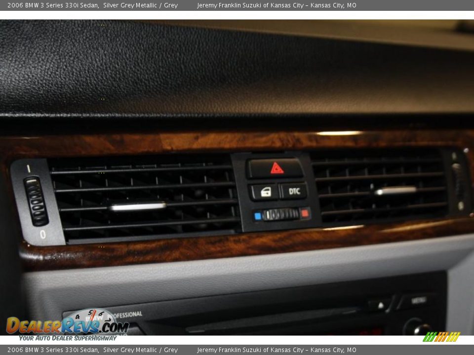 2006 BMW 3 Series 330i Sedan Silver Grey Metallic / Grey Photo #14