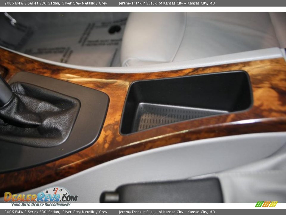 2006 BMW 3 Series 330i Sedan Silver Grey Metallic / Grey Photo #18
