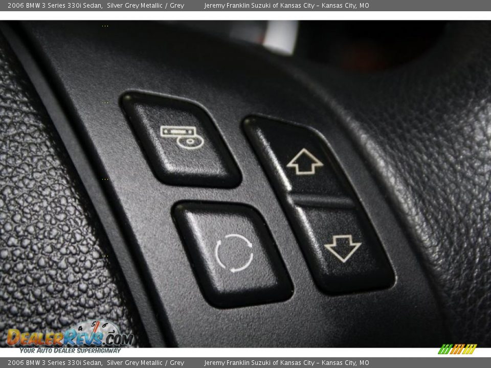 2006 BMW 3 Series 330i Sedan Silver Grey Metallic / Grey Photo #24