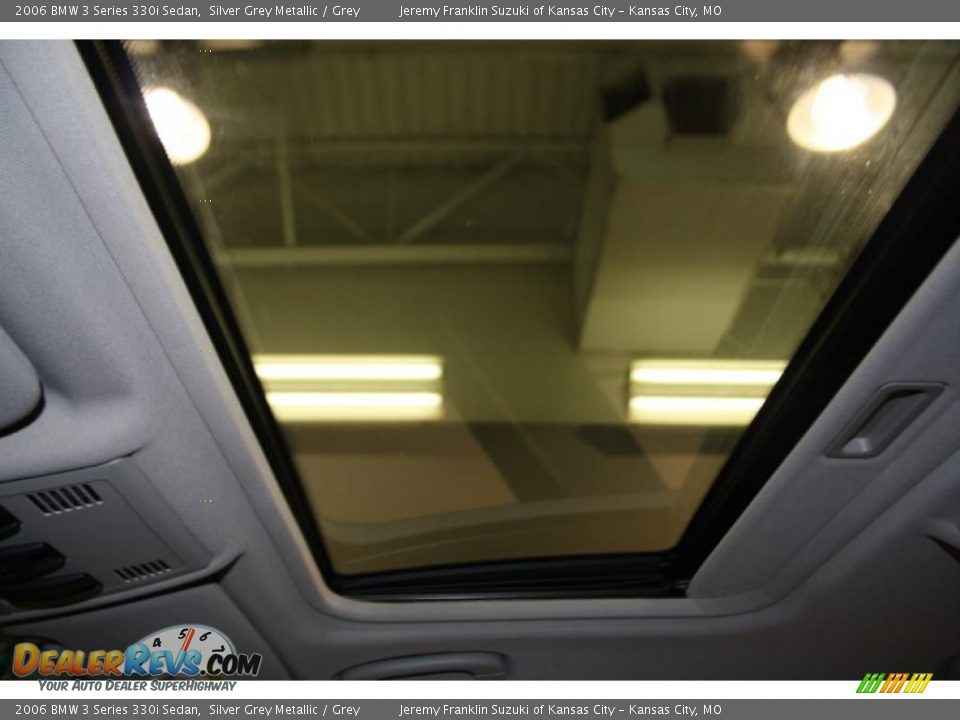 2006 BMW 3 Series 330i Sedan Silver Grey Metallic / Grey Photo #31