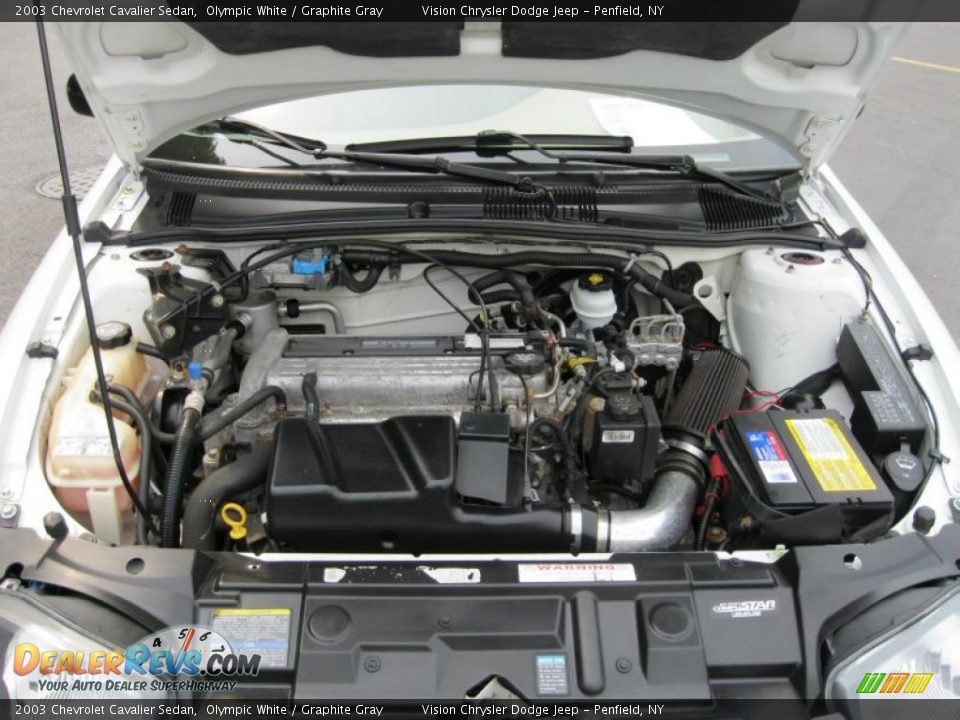 2003 Chevrolet Cavalier Sedan Olympic White / Graphite Gray Photo #5