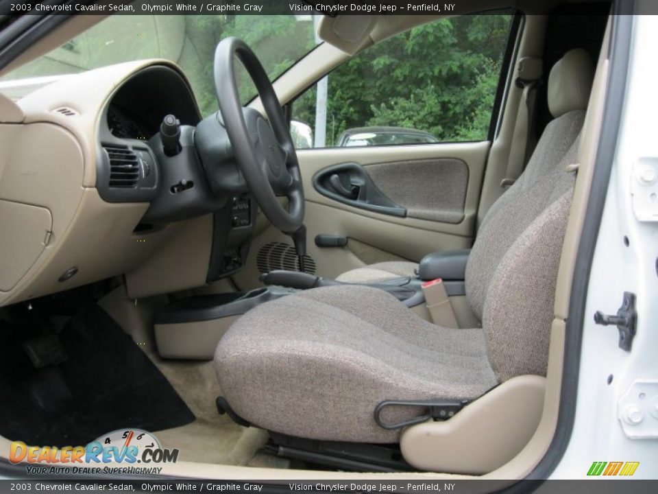 2003 Chevrolet Cavalier Sedan Olympic White / Graphite Gray Photo #7
