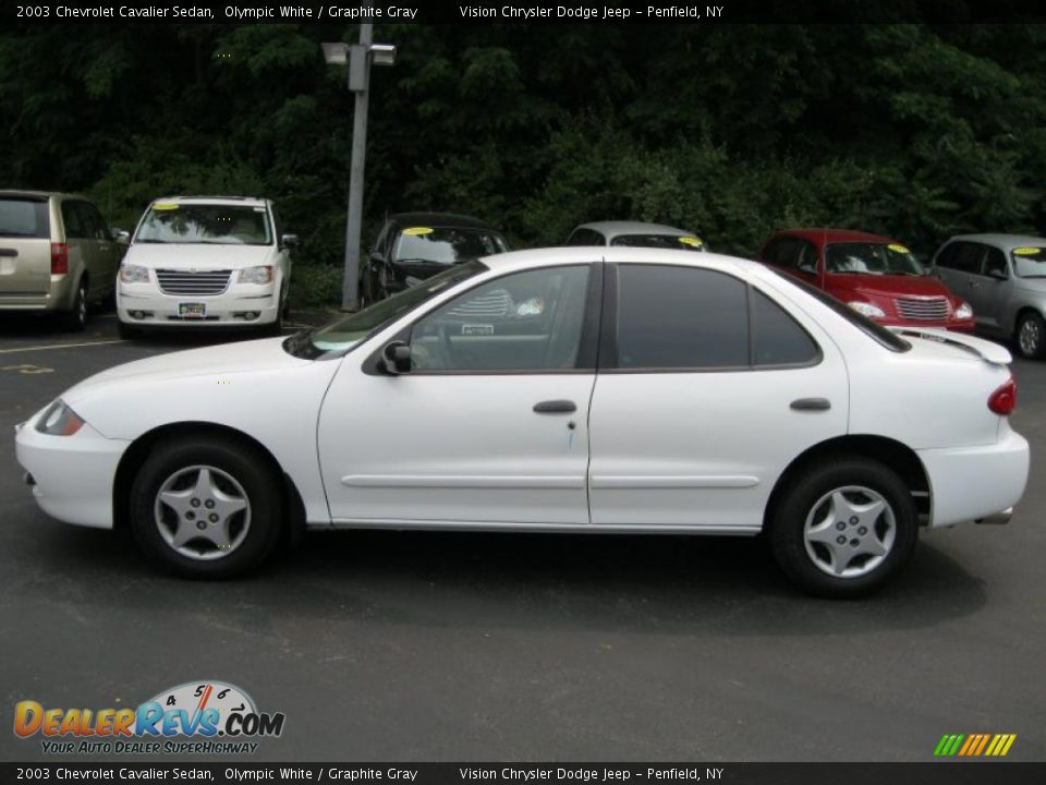 2003 Chevrolet Cavalier Sedan Olympic White / Graphite Gray Photo #15