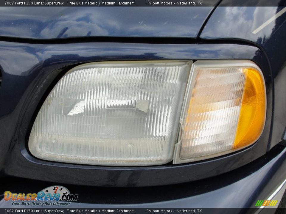 2002 Ford F150 Lariat SuperCrew True Blue Metallic / Medium Parchment Photo #10