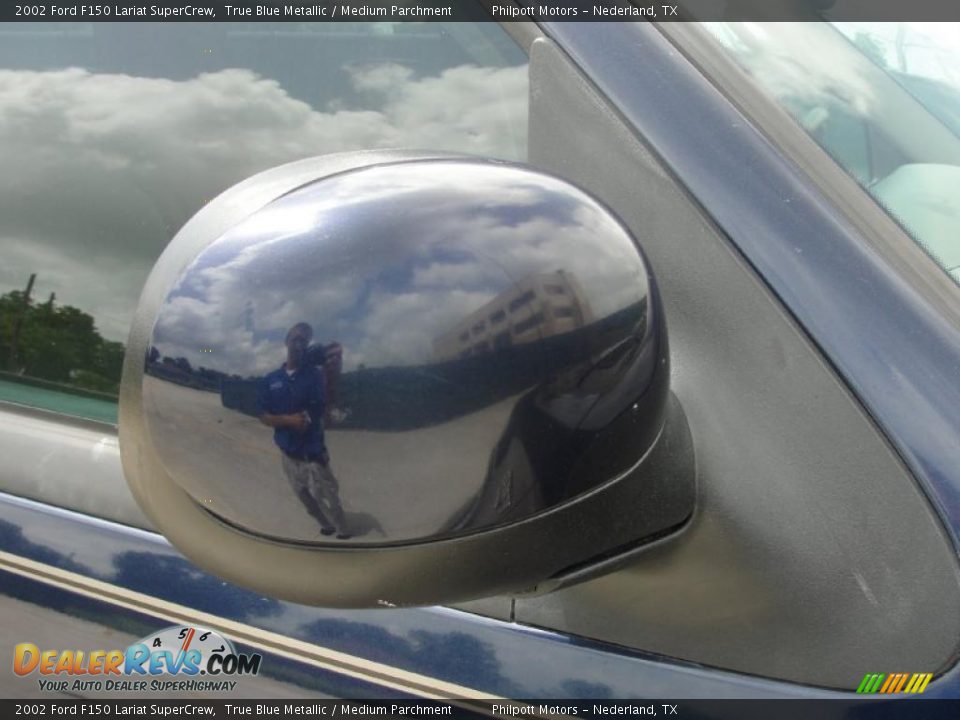 2002 Ford F150 Lariat SuperCrew True Blue Metallic / Medium Parchment Photo #17