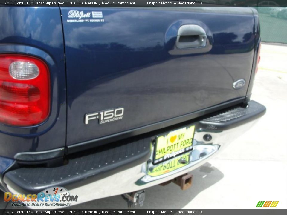 2002 Ford F150 Lariat SuperCrew True Blue Metallic / Medium Parchment Photo #21