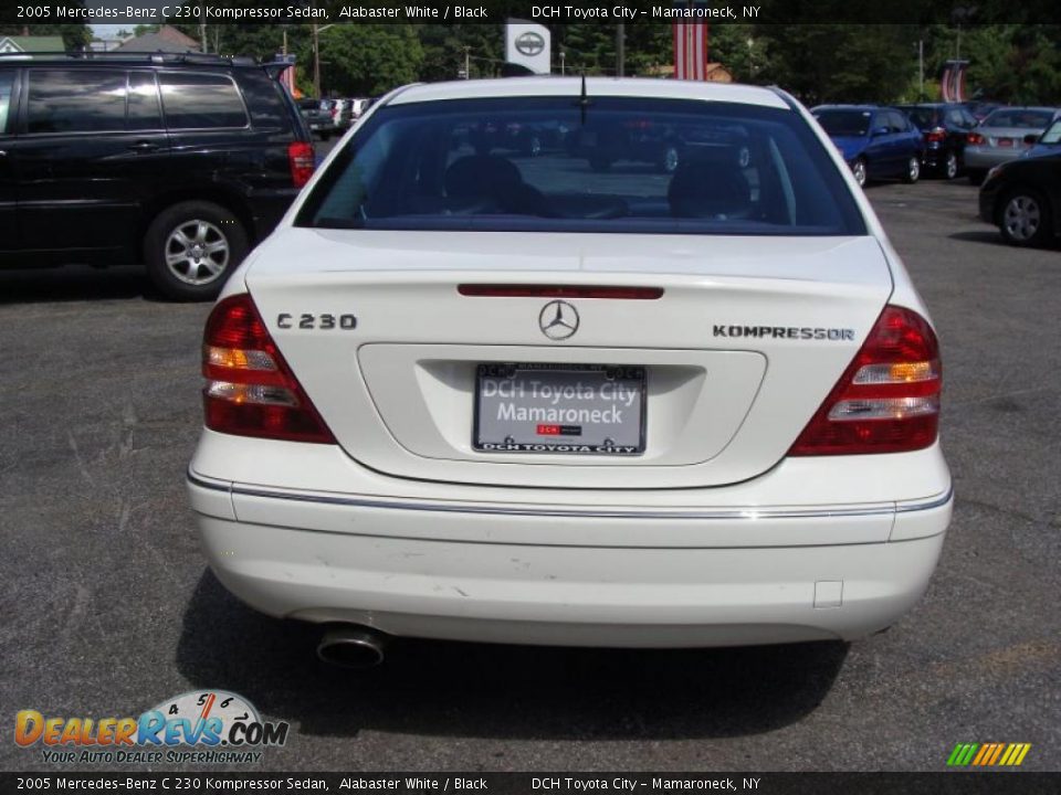 2005 Mercedes-Benz C 230 Kompressor Sedan Alabaster White / Black Photo #8