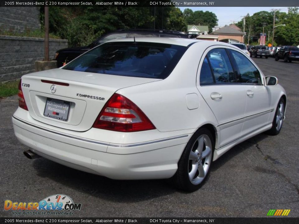 2005 Mercedes-Benz C 230 Kompressor Sedan Alabaster White / Black Photo #9
