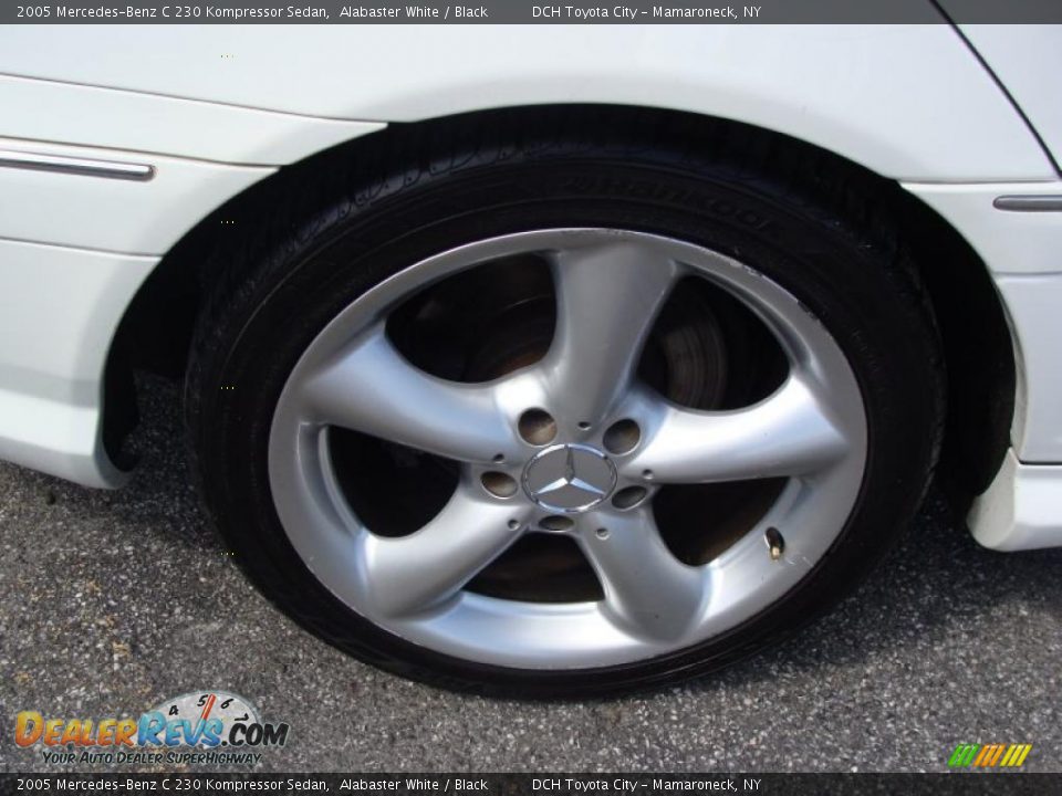 2005 Mercedes-Benz C 230 Kompressor Sedan Alabaster White / Black Photo #12