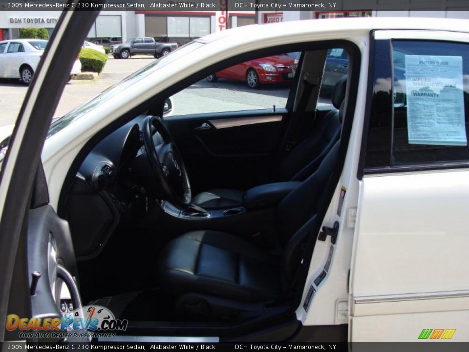 2005 Mercedes-Benz C 230 Kompressor Sedan Alabaster White / Black Photo #17