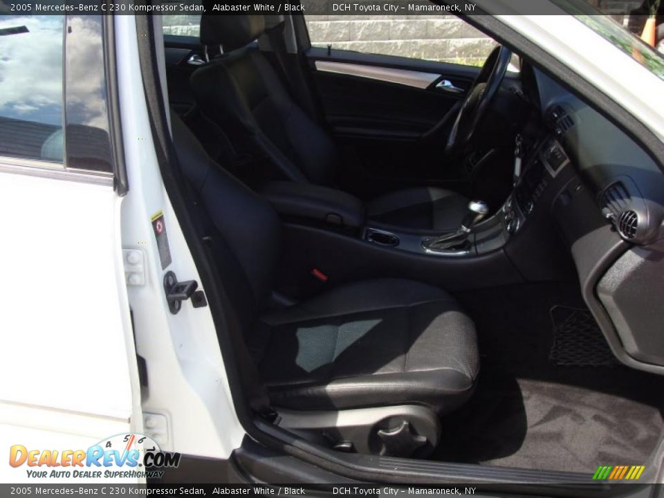 2005 Mercedes-Benz C 230 Kompressor Sedan Alabaster White / Black Photo #22