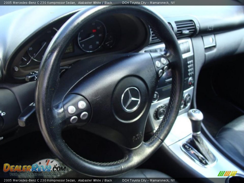 2005 Mercedes-Benz C 230 Kompressor Sedan Alabaster White / Black Photo #28