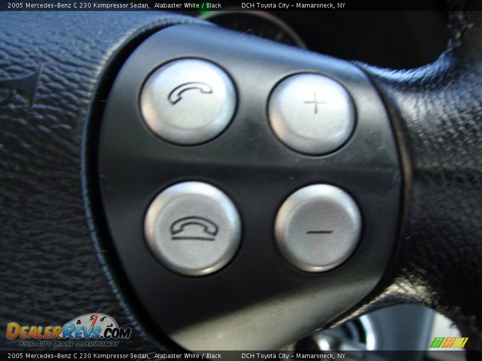 2005 Mercedes-Benz C 230 Kompressor Sedan Alabaster White / Black Photo #30