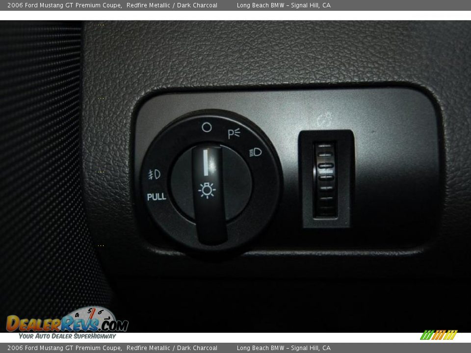 2006 Ford Mustang GT Premium Coupe Redfire Metallic / Dark Charcoal Photo #29