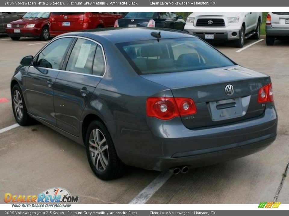 2006 Volkswagen Jetta 2.5 Sedan Platinum Grey Metallic / Anthracite Black Photo #2