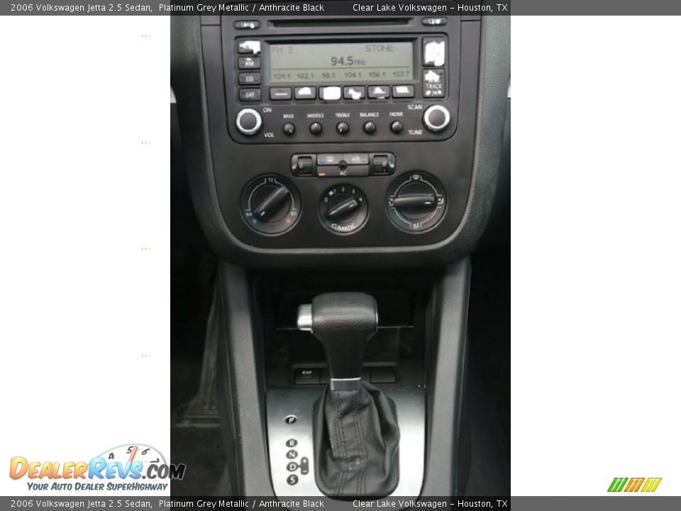 2006 Volkswagen Jetta 2.5 Sedan Platinum Grey Metallic / Anthracite Black Photo #24