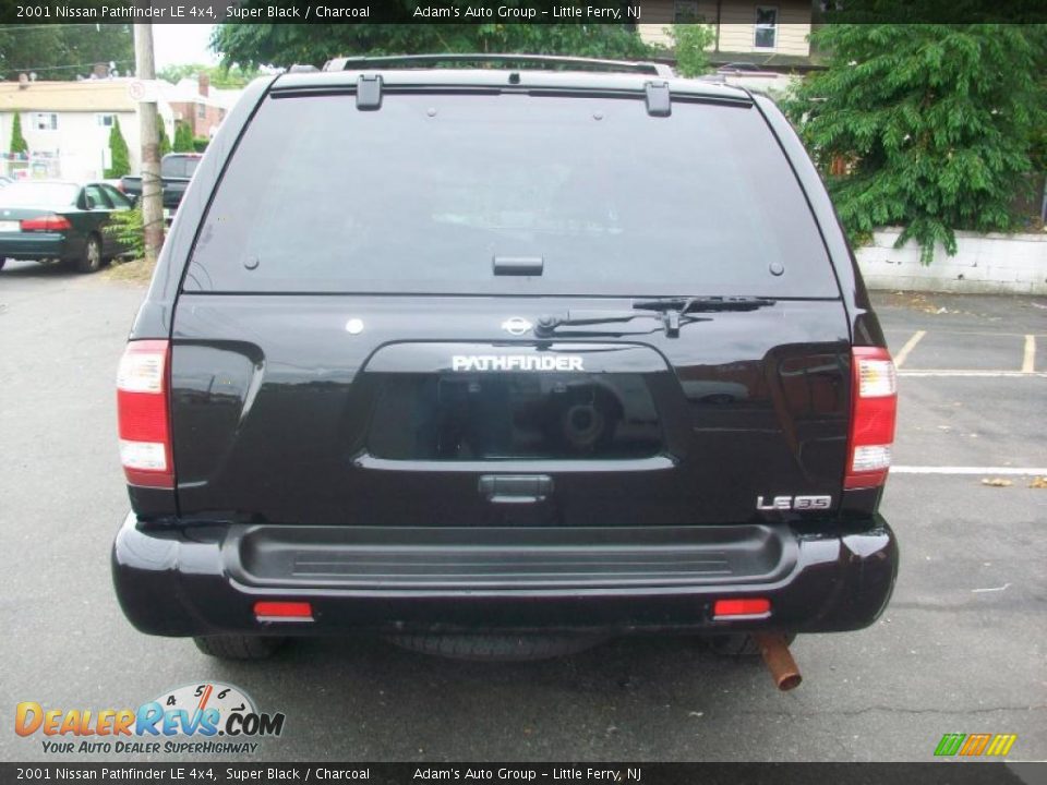 2001 Black nissan pathfinder le #7