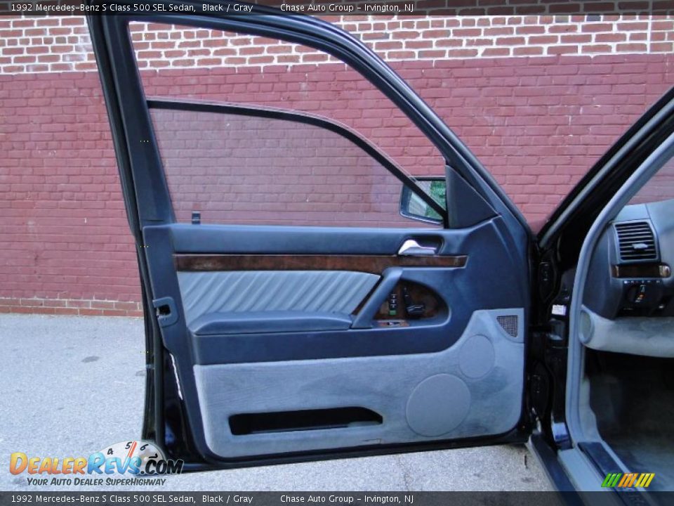 1992 Mercedes-Benz S Class 500 SEL Sedan Black / Gray Photo #15