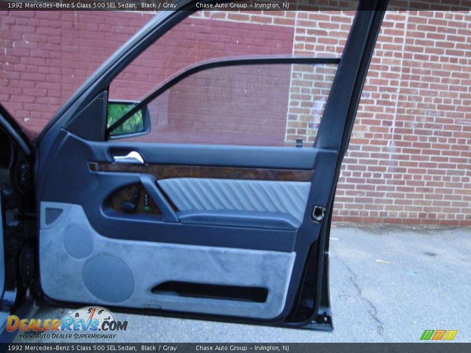 1992 Mercedes-Benz S Class 500 SEL Sedan Black / Gray Photo #18