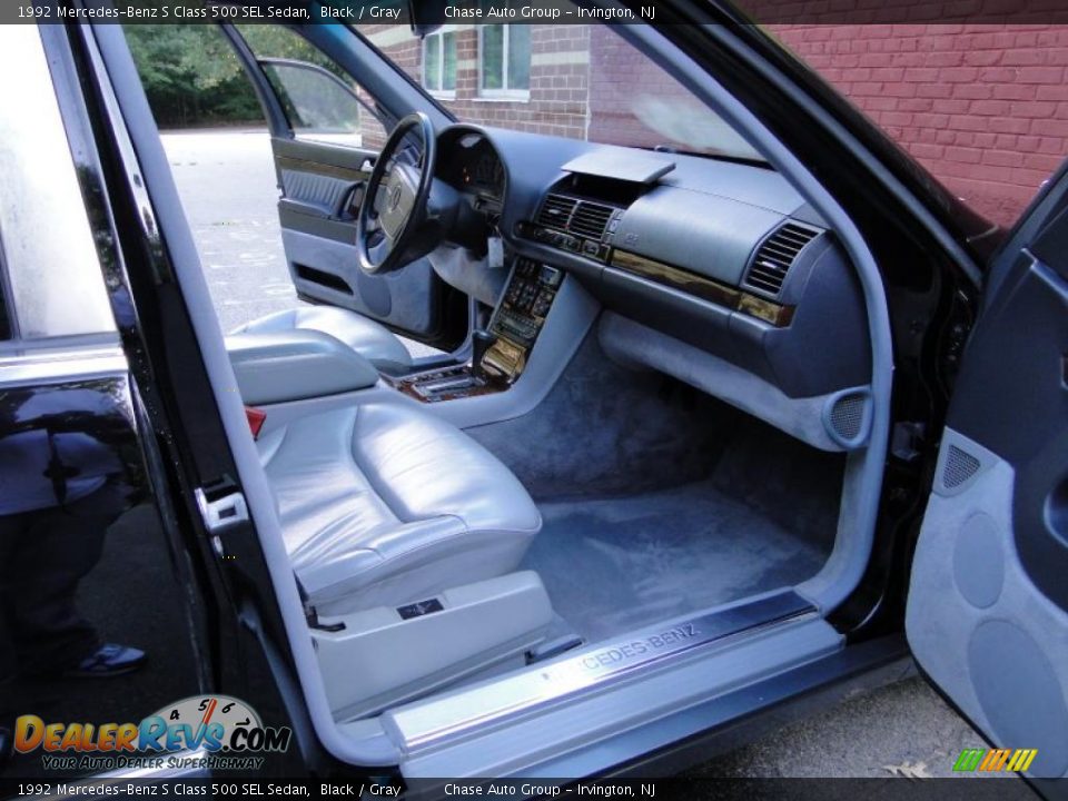 1992 Mercedes-Benz S Class 500 SEL Sedan Black / Gray Photo #19
