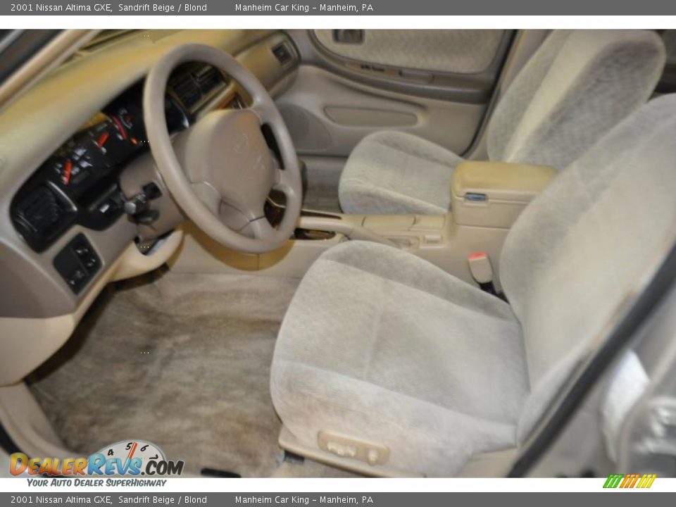2001 Nissan Altima GXE Sandrift Beige / Blond Photo #12