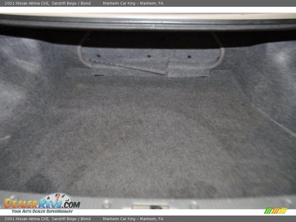 2001 Nissan Altima GXE Sandrift Beige / Blond Photo #14