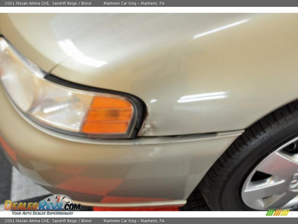 2001 Nissan Altima GXE Sandrift Beige / Blond Photo #20