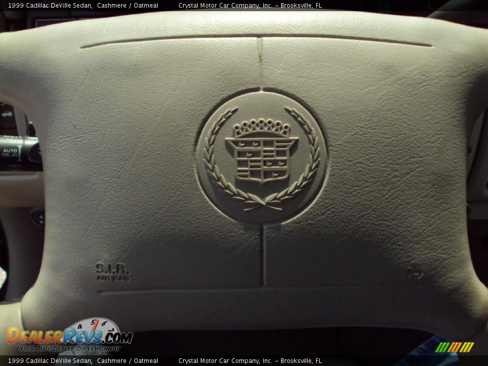 1999 Cadillac DeVille Sedan Cashmere / Oatmeal Photo #21