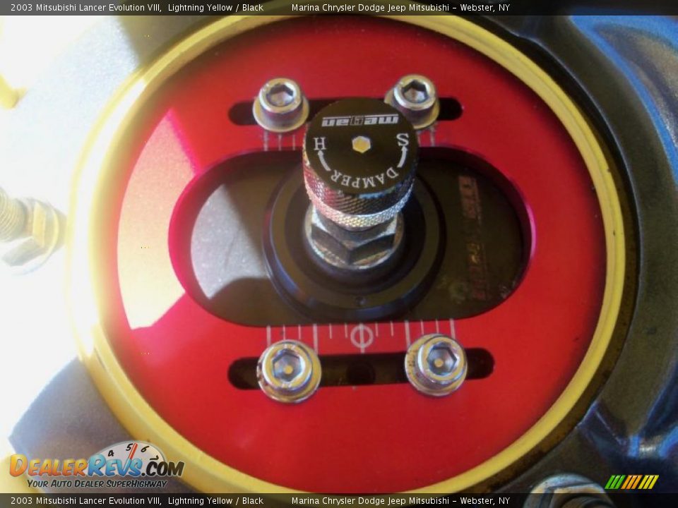 2003 Mitsubishi Lancer Evolution VIII Lightning Yellow / Black Photo #17
