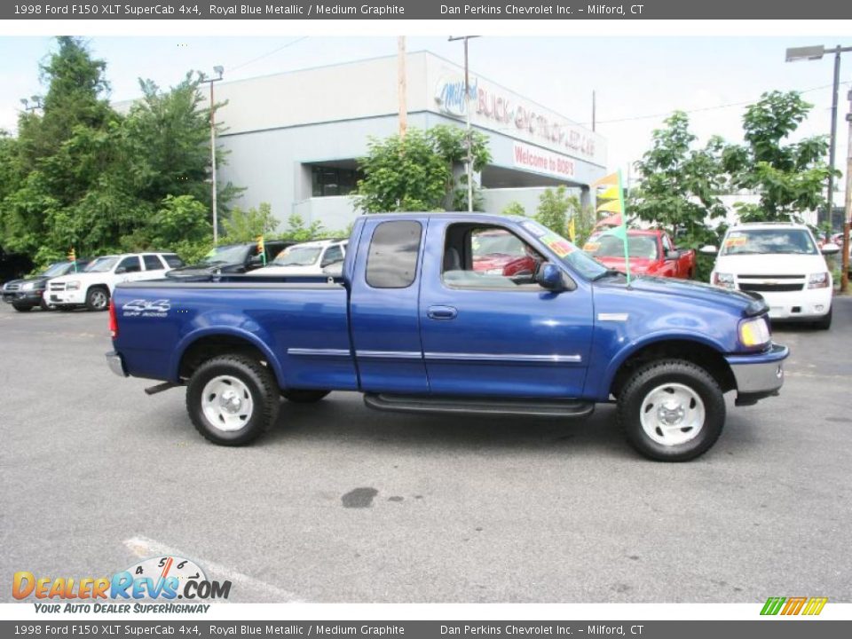 1998 Ford F150 XLT SuperCab 4x4 Royal Blue Metallic / Medium Graphite Photo #4