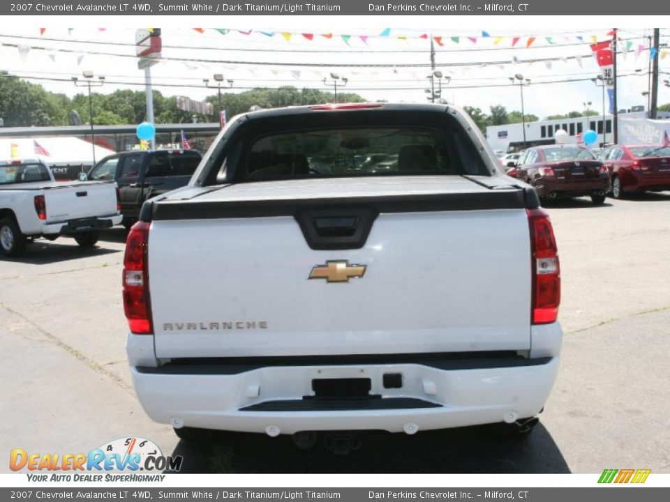 2007 Chevrolet Avalanche LT 4WD Summit White / Dark Titanium/Light Titanium Photo #6