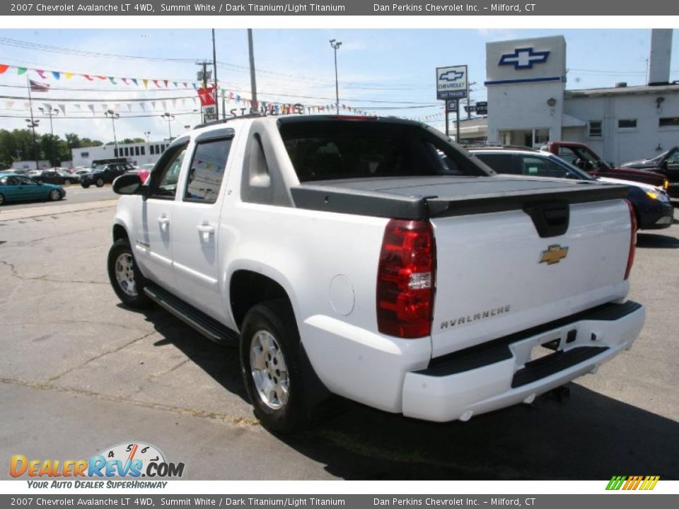 2007 Chevrolet Avalanche LT 4WD Summit White / Dark Titanium/Light Titanium Photo #8