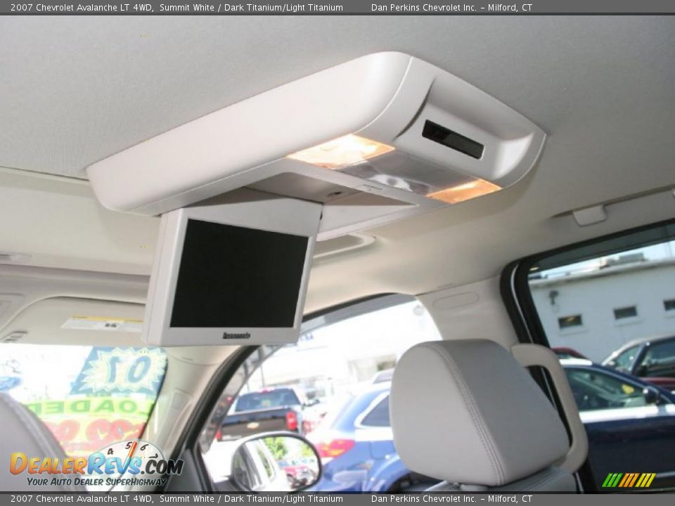 2007 Chevrolet Avalanche LT 4WD Summit White / Dark Titanium/Light Titanium Photo #13