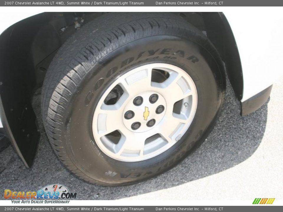 2007 Chevrolet Avalanche LT 4WD Summit White / Dark Titanium/Light Titanium Photo #19