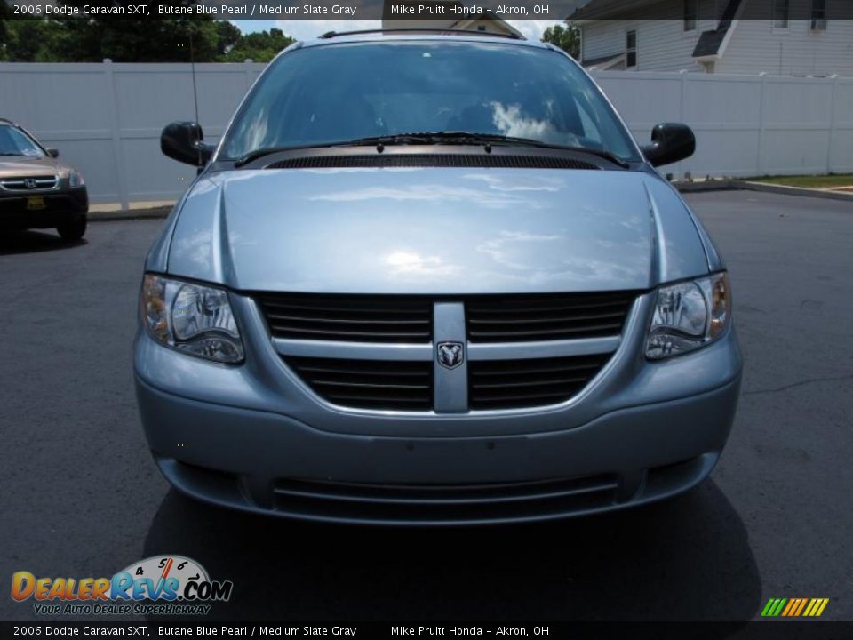 2006 Dodge Caravan SXT Butane Blue Pearl / Medium Slate Gray Photo #4