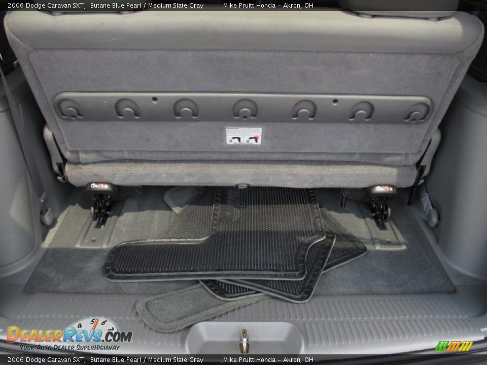 2006 Dodge Caravan SXT Butane Blue Pearl / Medium Slate Gray Photo #9