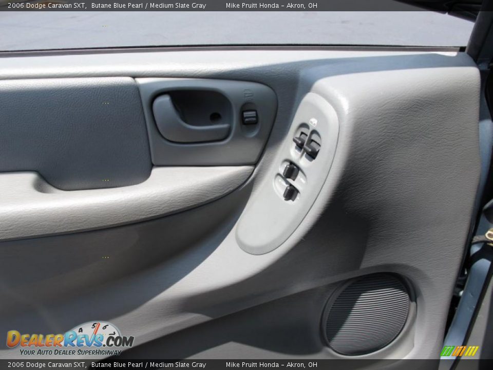 2006 Dodge Caravan SXT Butane Blue Pearl / Medium Slate Gray Photo #19