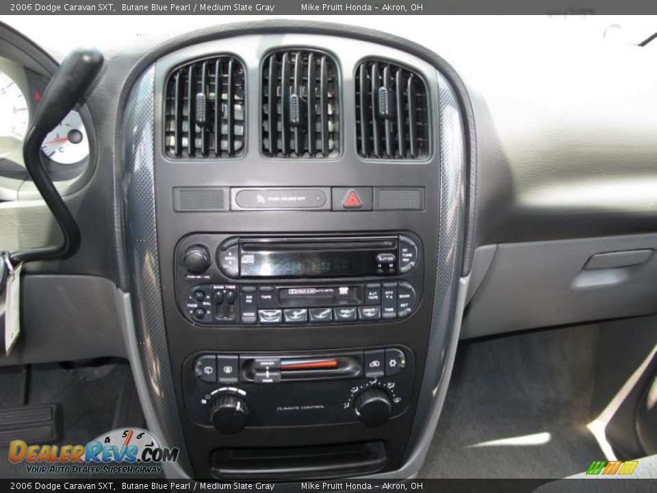 2006 Dodge Caravan SXT Butane Blue Pearl / Medium Slate Gray Photo #21