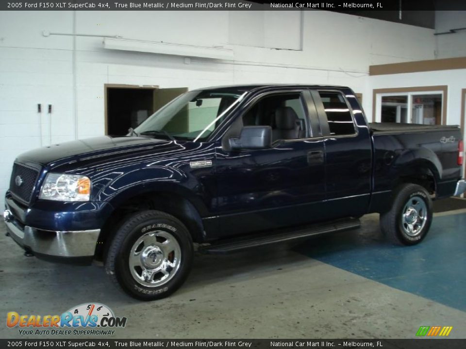 2005 Ford F150 XLT SuperCab 4x4 True Blue Metallic / Medium Flint/Dark Flint Grey Photo #1