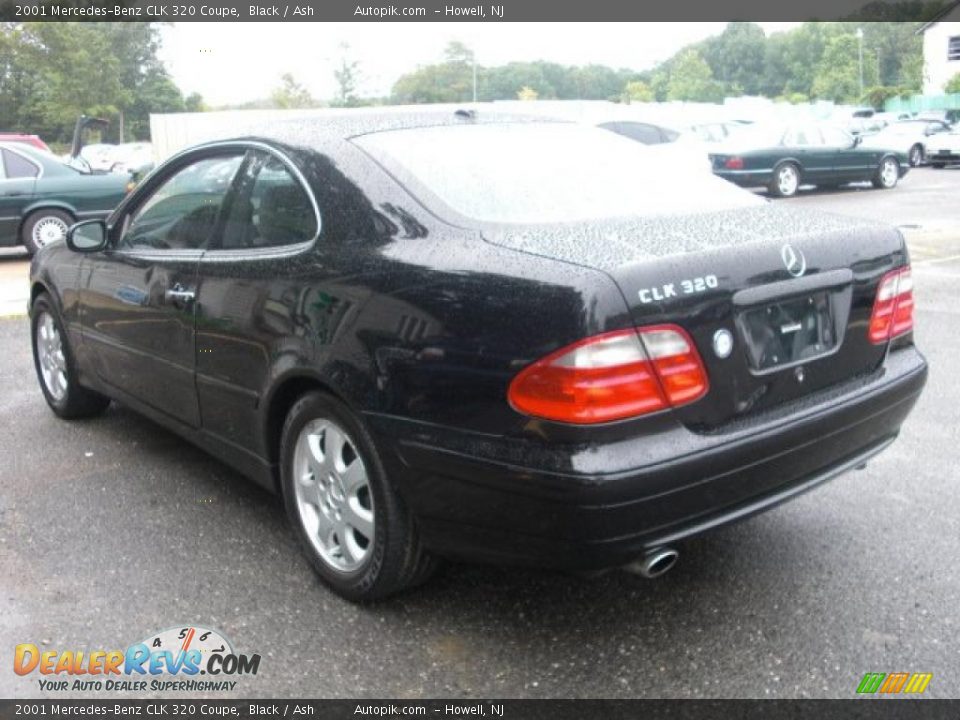2001 Mercedes-Benz CLK 320 Coupe Black / Ash Photo #5