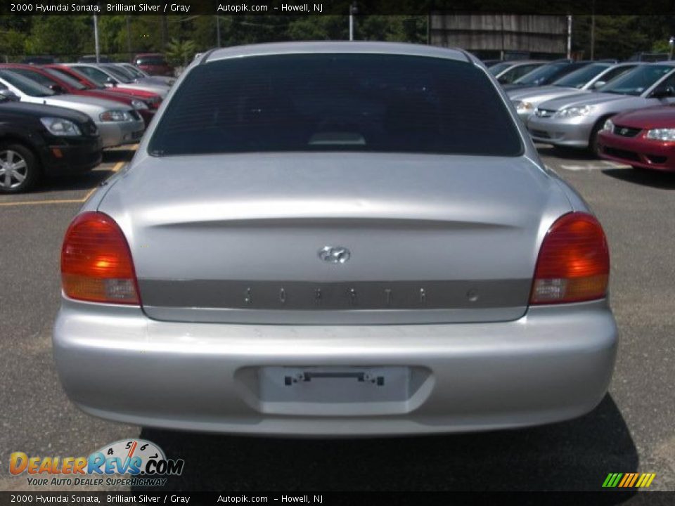 2000 Hyundai Sonata Brilliant Silver / Gray Photo #6