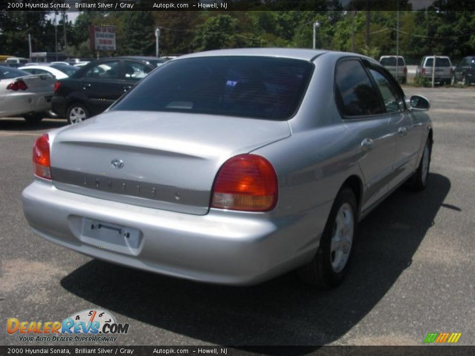 2000 Hyundai Sonata Brilliant Silver / Gray Photo #7