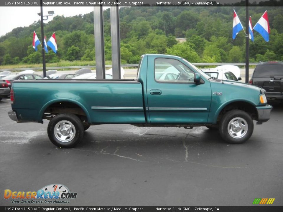 1997 Ford F150 XLT Regular Cab 4x4 Pacific Green Metallic / Medium Graphite Photo #4