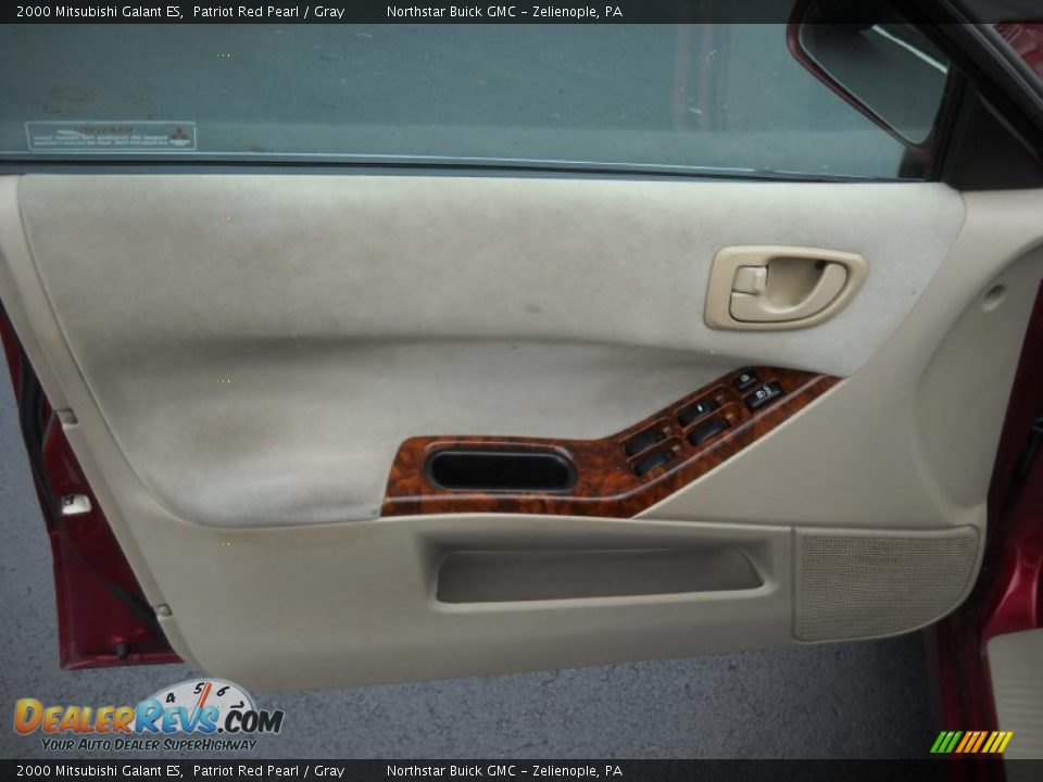 2000 Mitsubishi Galant ES Patriot Red Pearl / Gray Photo #9
