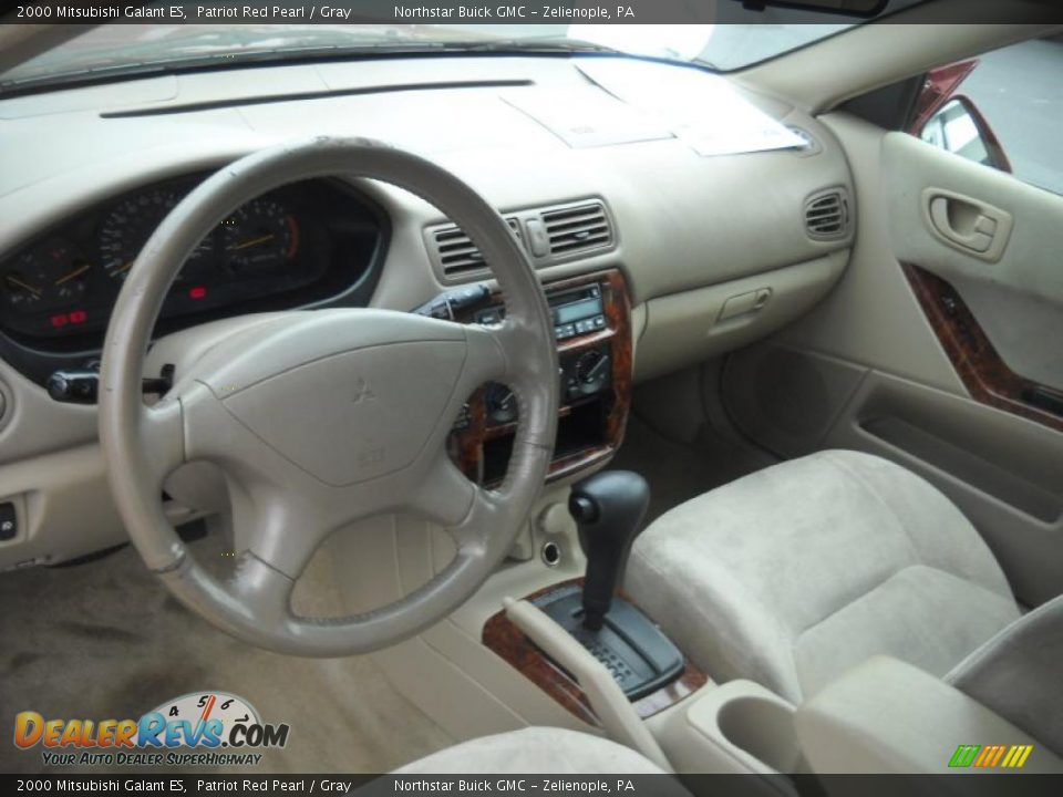 2000 Mitsubishi Galant ES Patriot Red Pearl / Gray Photo #10