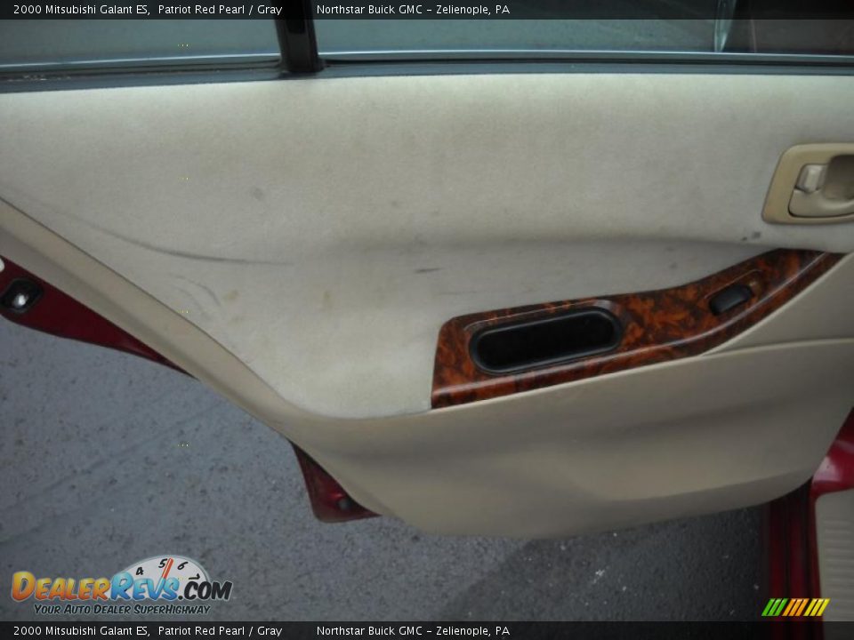 2000 Mitsubishi Galant ES Patriot Red Pearl / Gray Photo #13
