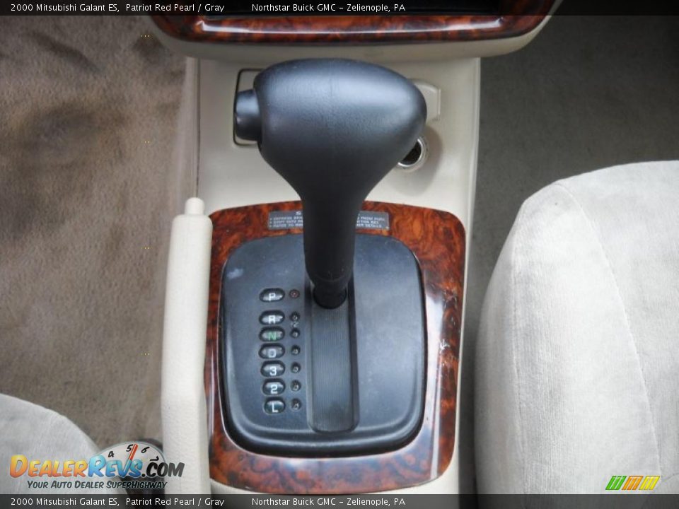 2000 Mitsubishi Galant ES Patriot Red Pearl / Gray Photo #18