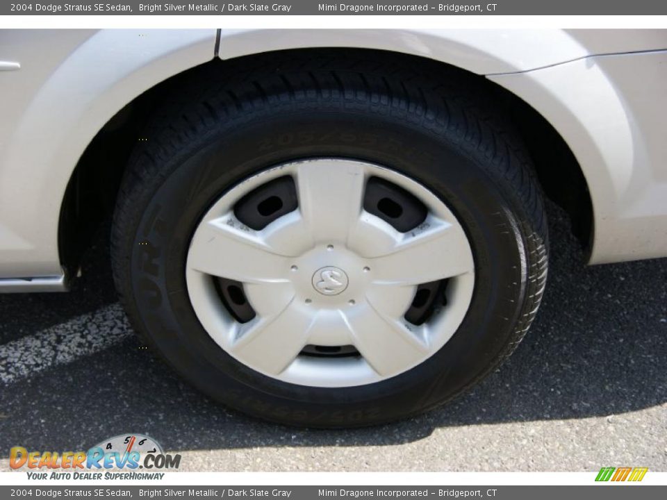 2004 Dodge Stratus SE Sedan Bright Silver Metallic / Dark Slate Gray Photo #7