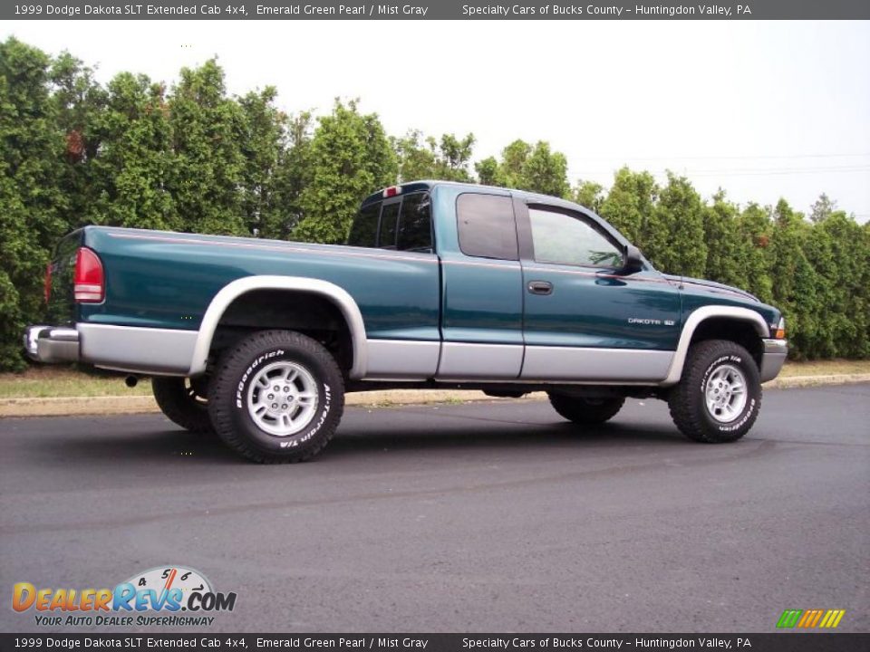 1999 Dodge Dakota SLT Extended Cab 4x4 Emerald Green Pearl / Mist Gray Photo #16