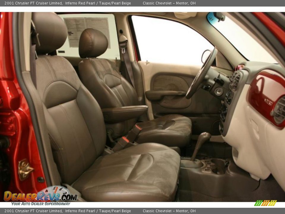 2001 Chrysler PT Cruiser Limited Inferno Red Pearl / Taupe/Pearl Beige Photo #17